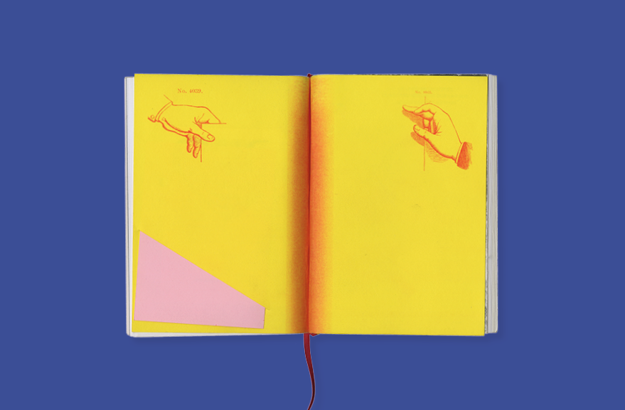 Le livre entrouvert, le regard rebondit sur la page, textes et recherches sur les corps de l’écriture